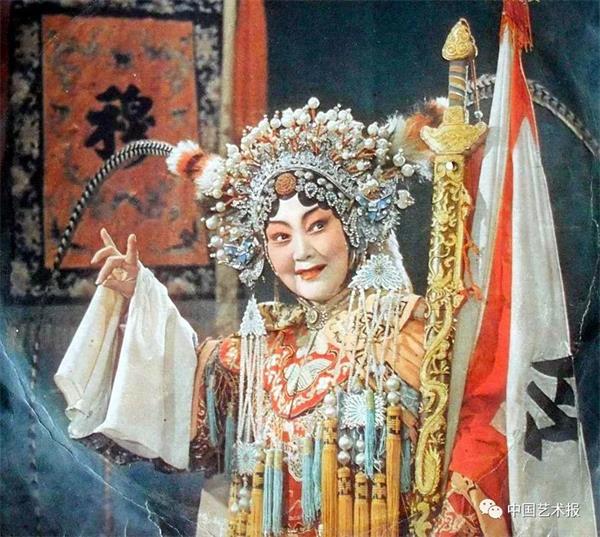 豫剧《穆桂英挂帅》